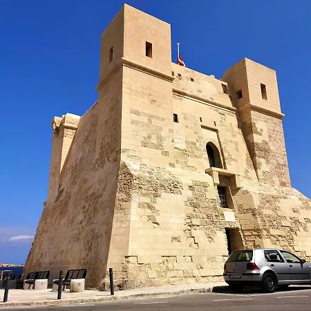 Modern Close To The Sea * St. Paul's Bay